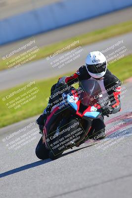 media/Jan-20-2023-Fastrack Riders (Fri) [[f2ad32aba3]]/Private/session 5 turn 13/